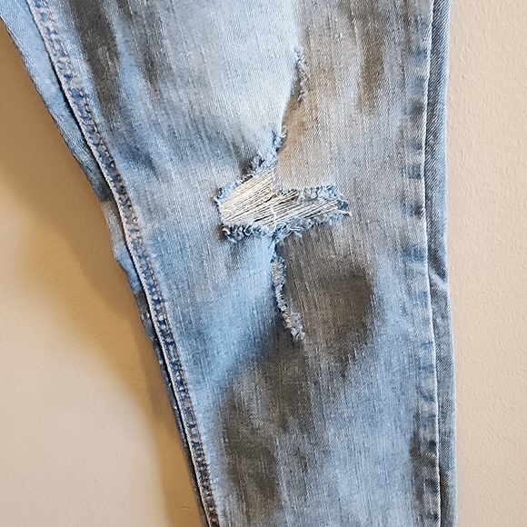 Old Navy Rockstar Super Skinny High Rise SZ 12 light denim button fly denim - Picture 4 of 7